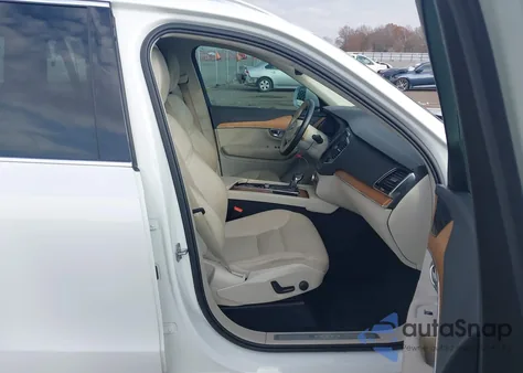 2021 Volvo Xc90 T6 Momentum 7 Passenger from USA, damaged, VIN YV4A22PK1M1728621